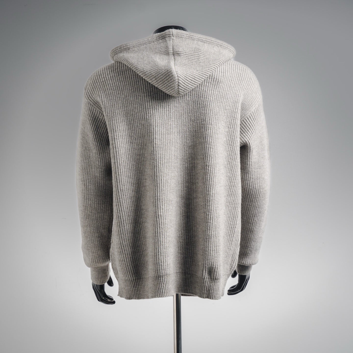 Cel 25fw embroidered sweater