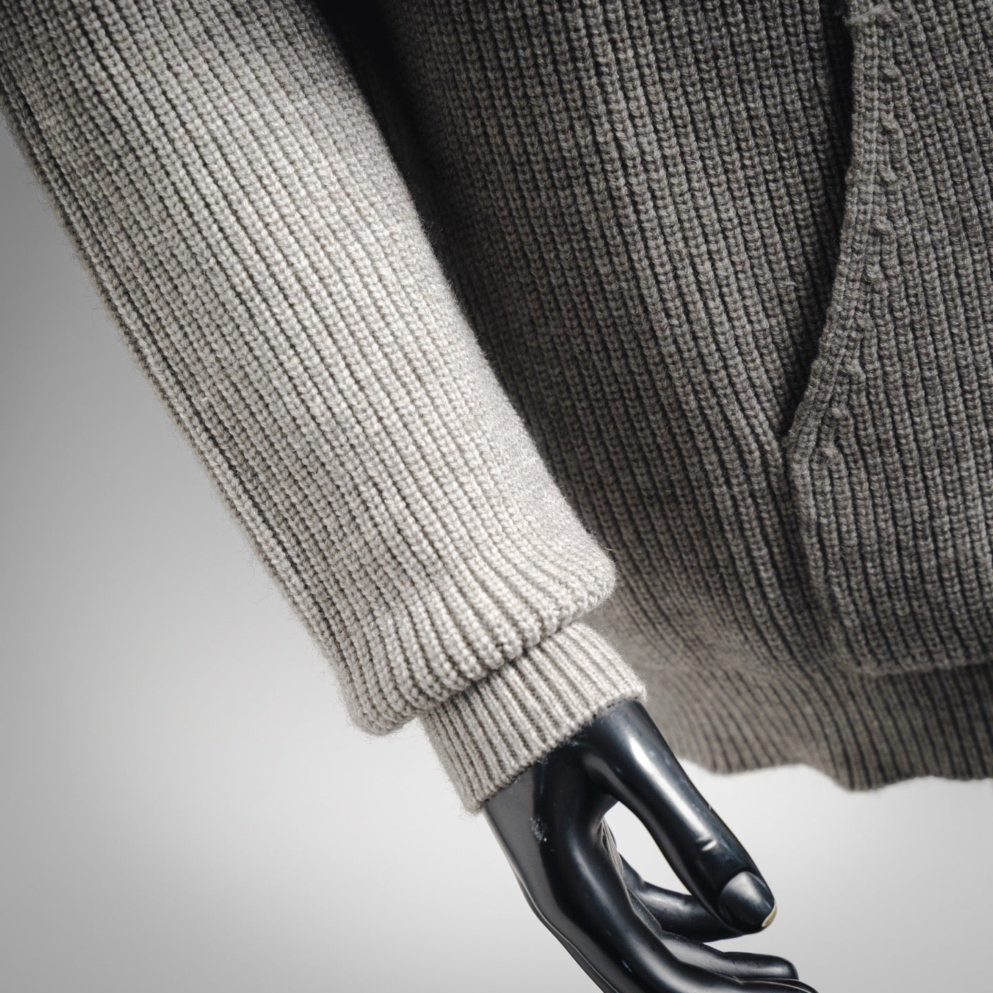 Cel 25fw embroidered sweater