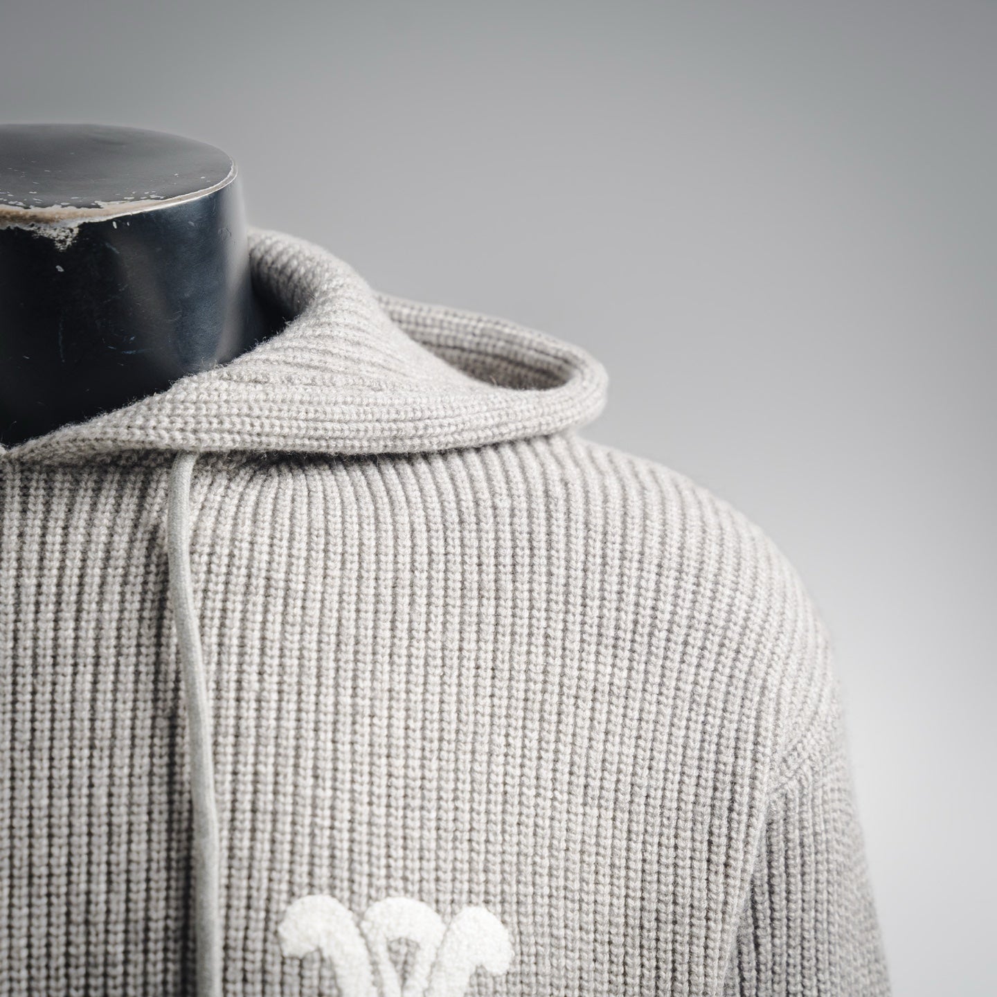 Cel 25fw embroidered sweater