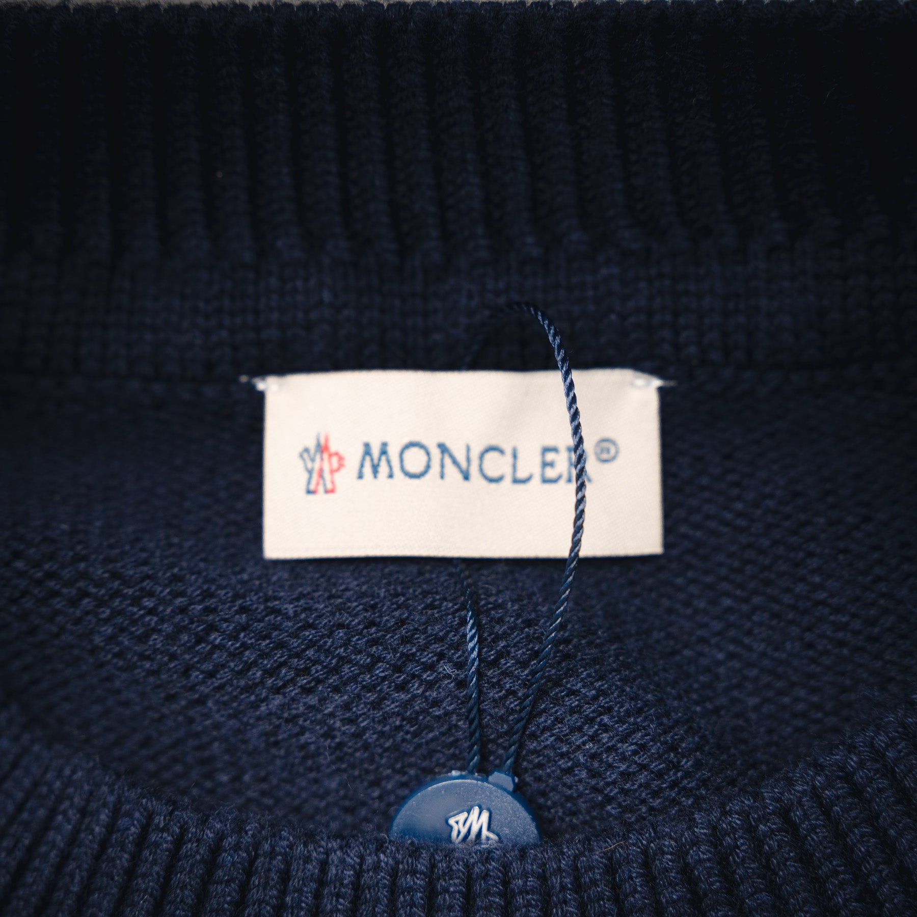 Mon 25fw embroidered sweater