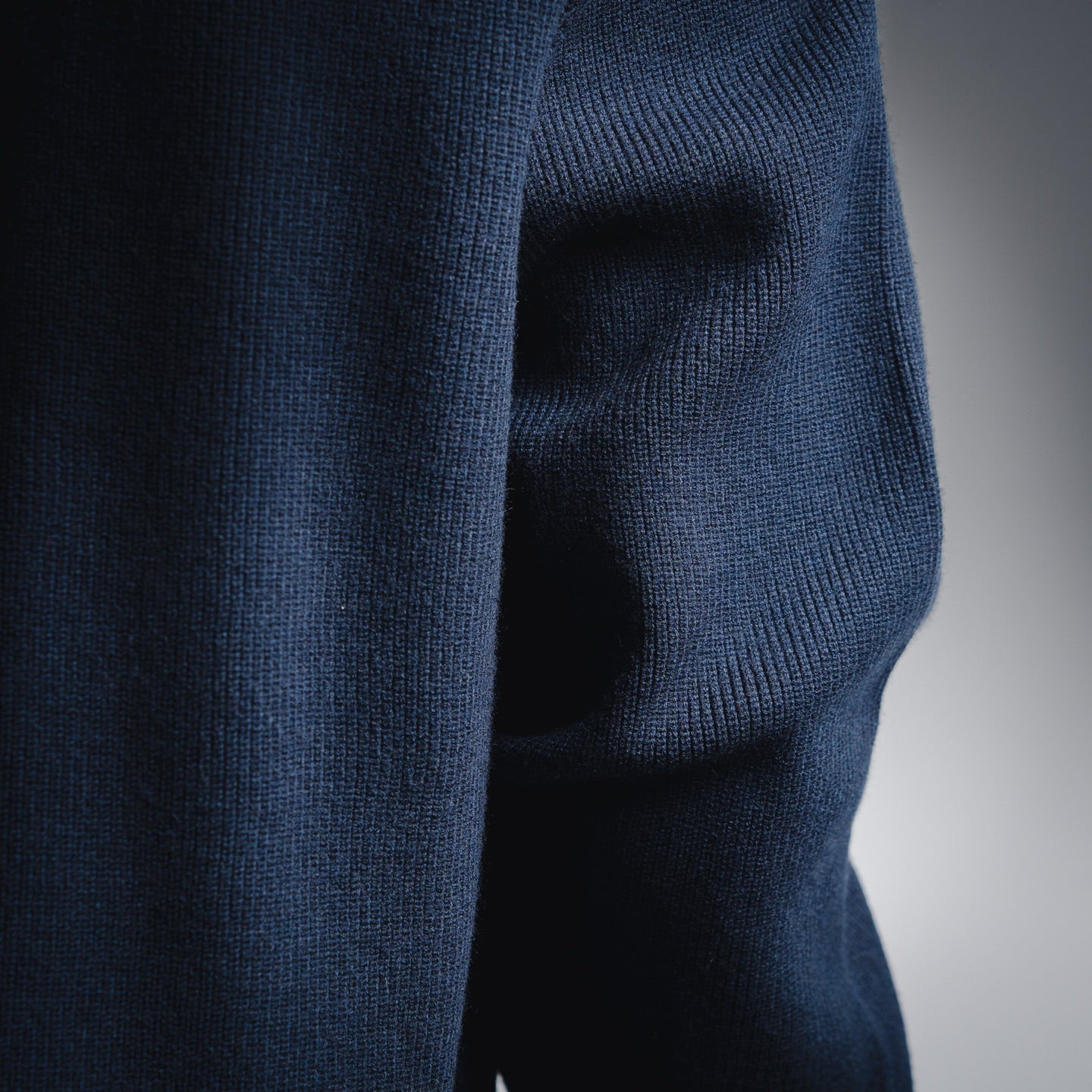 Guc 25fw  knitted cardigan