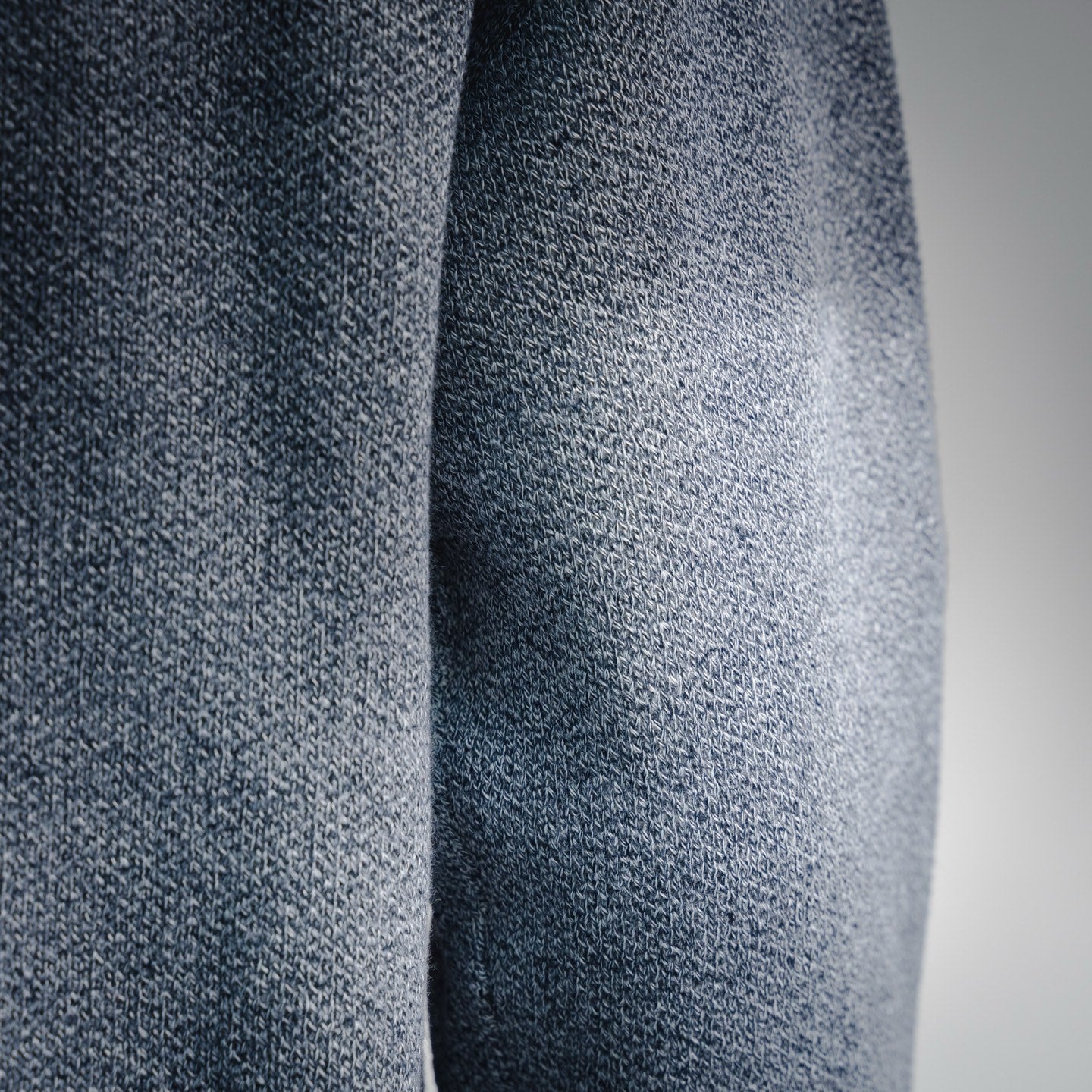 Loe 25fw knitted sweater