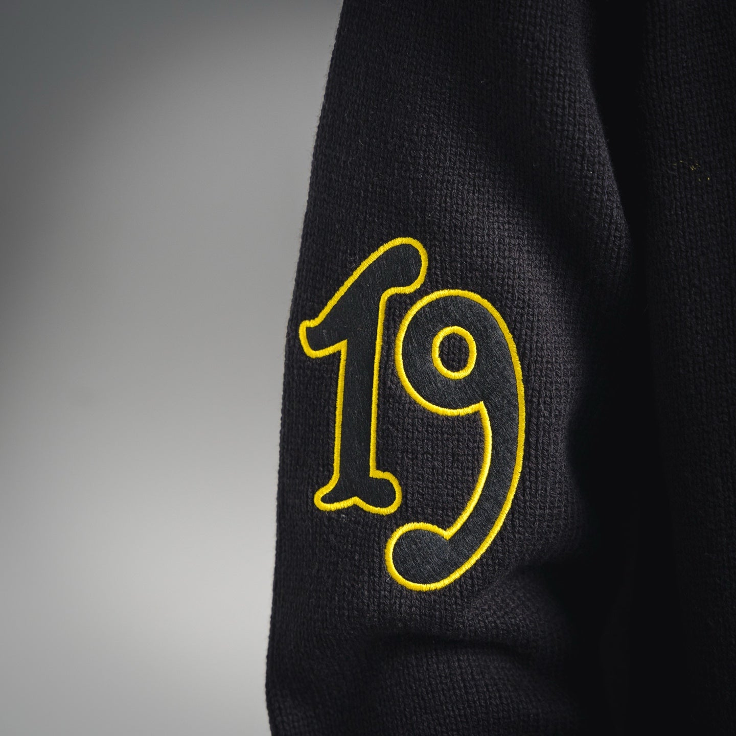 Pra 25fw knitted cardigan