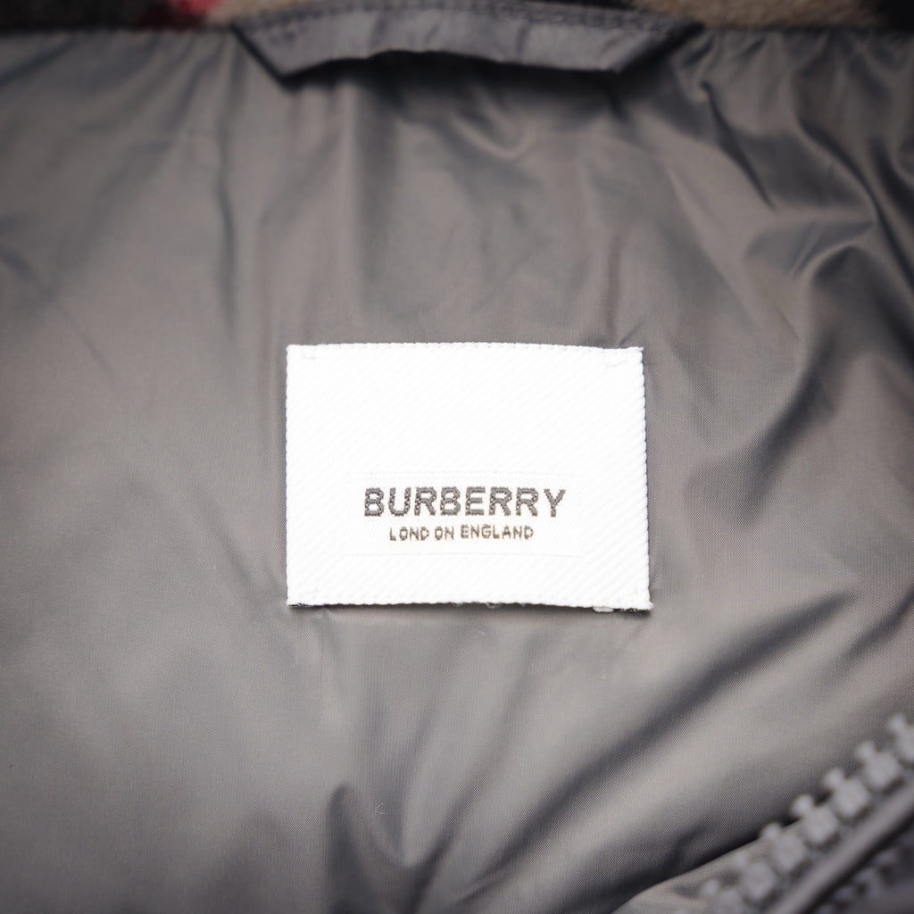 Burbery 25fw down jacket