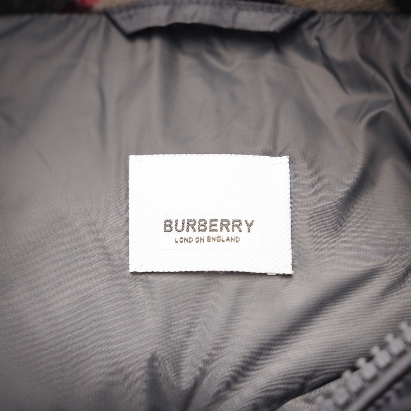 Burbery 25fw down jacket
