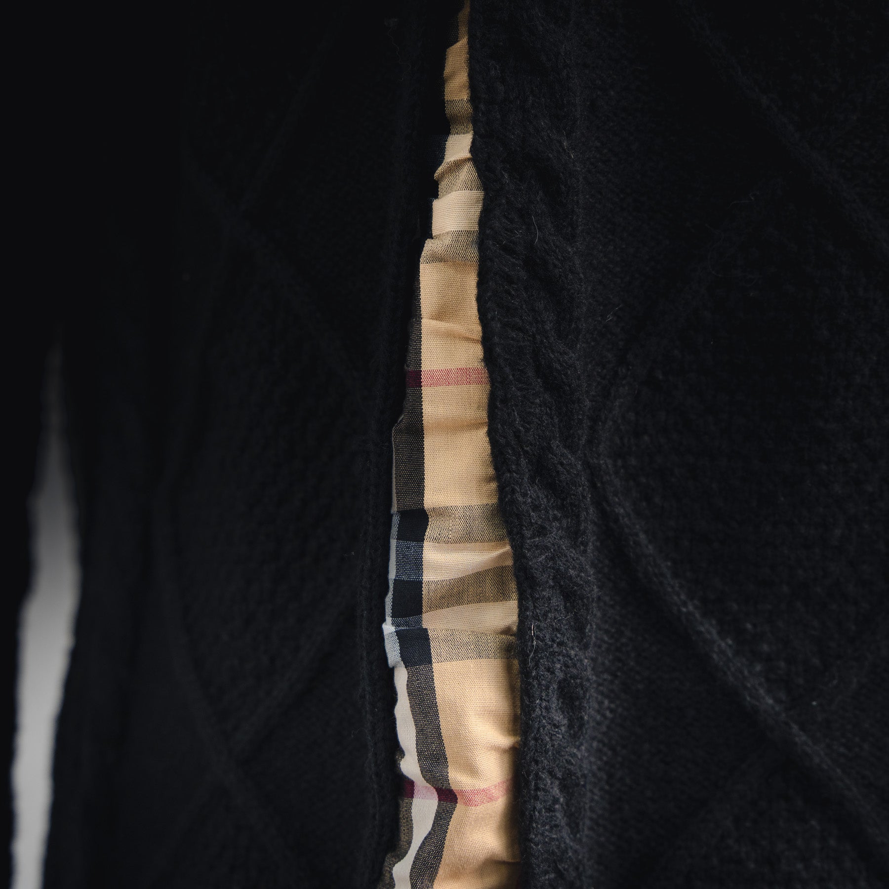 Burbery 25fw splicing sweater