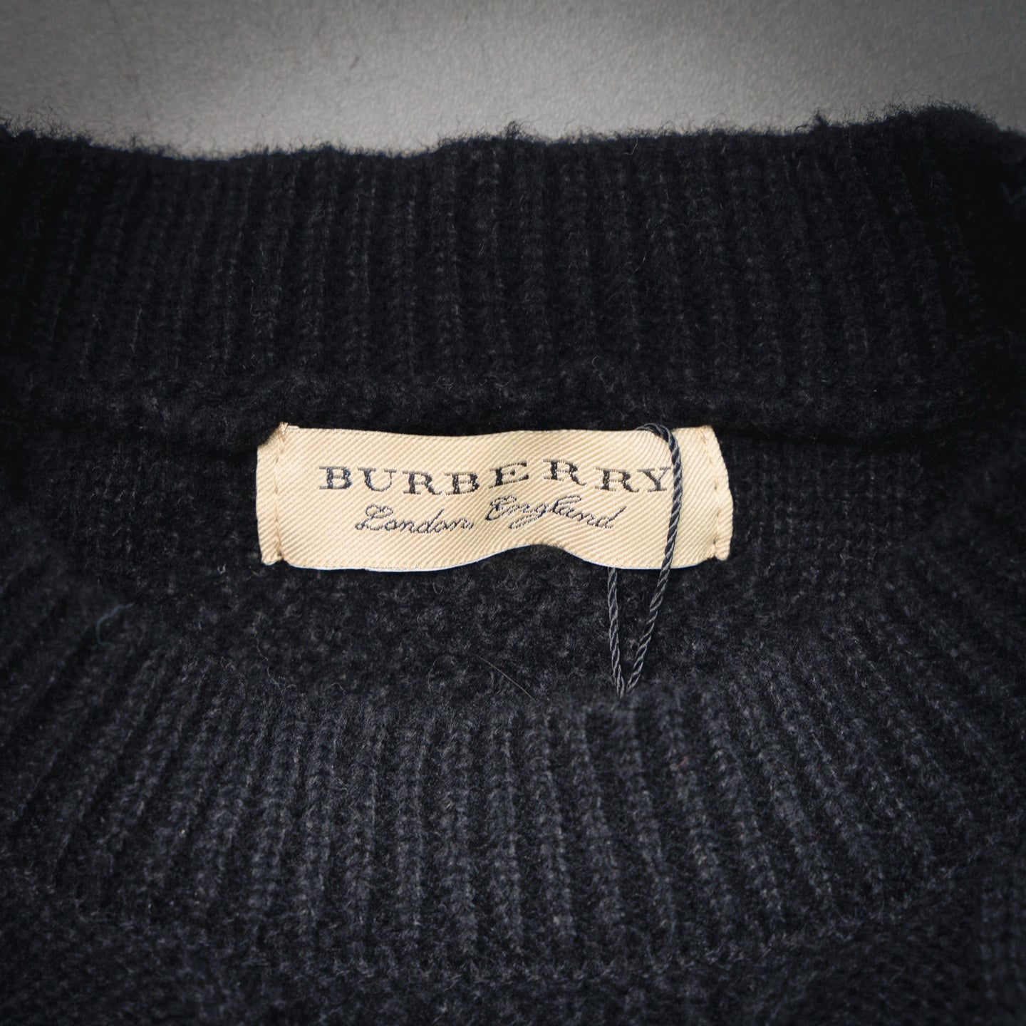 Burbery 25fw splicing sweater
