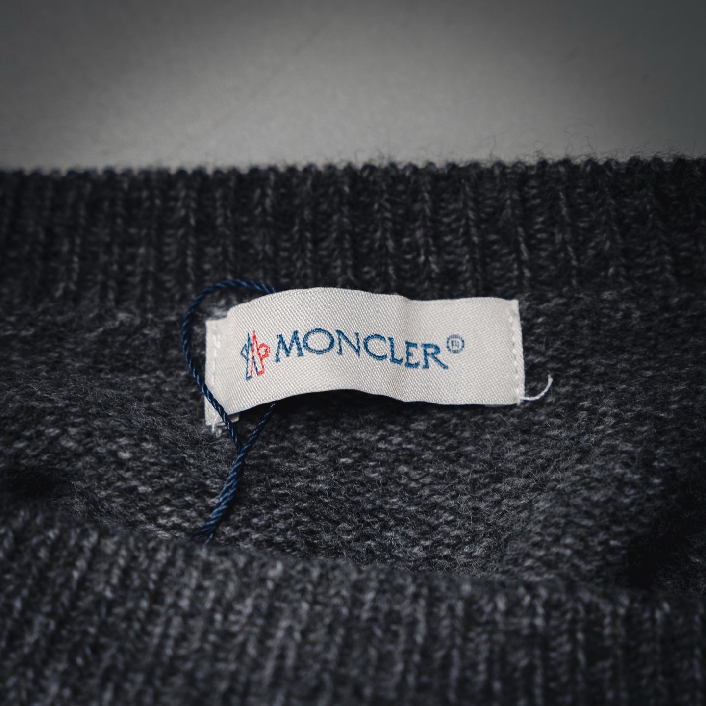 Mon 25fw all-match sweater