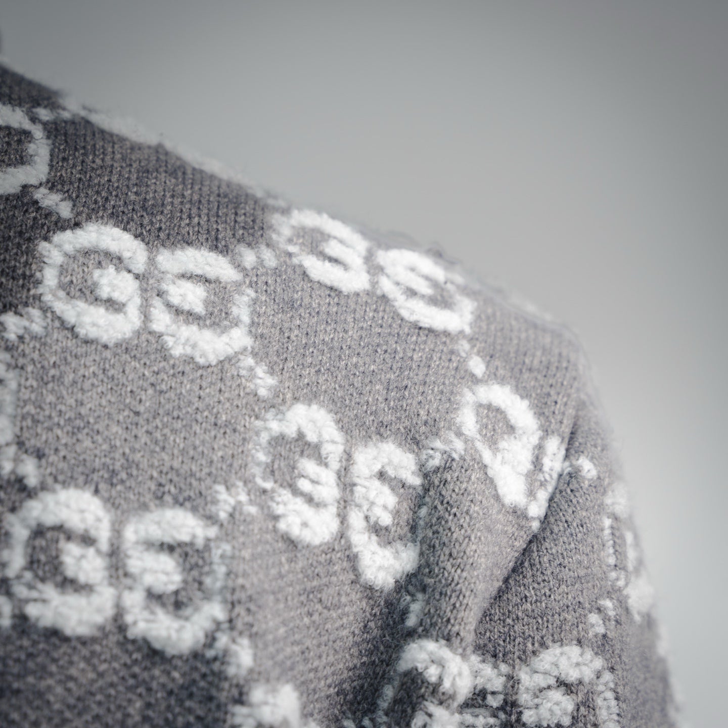 Guc 25fw jacquard cardigan