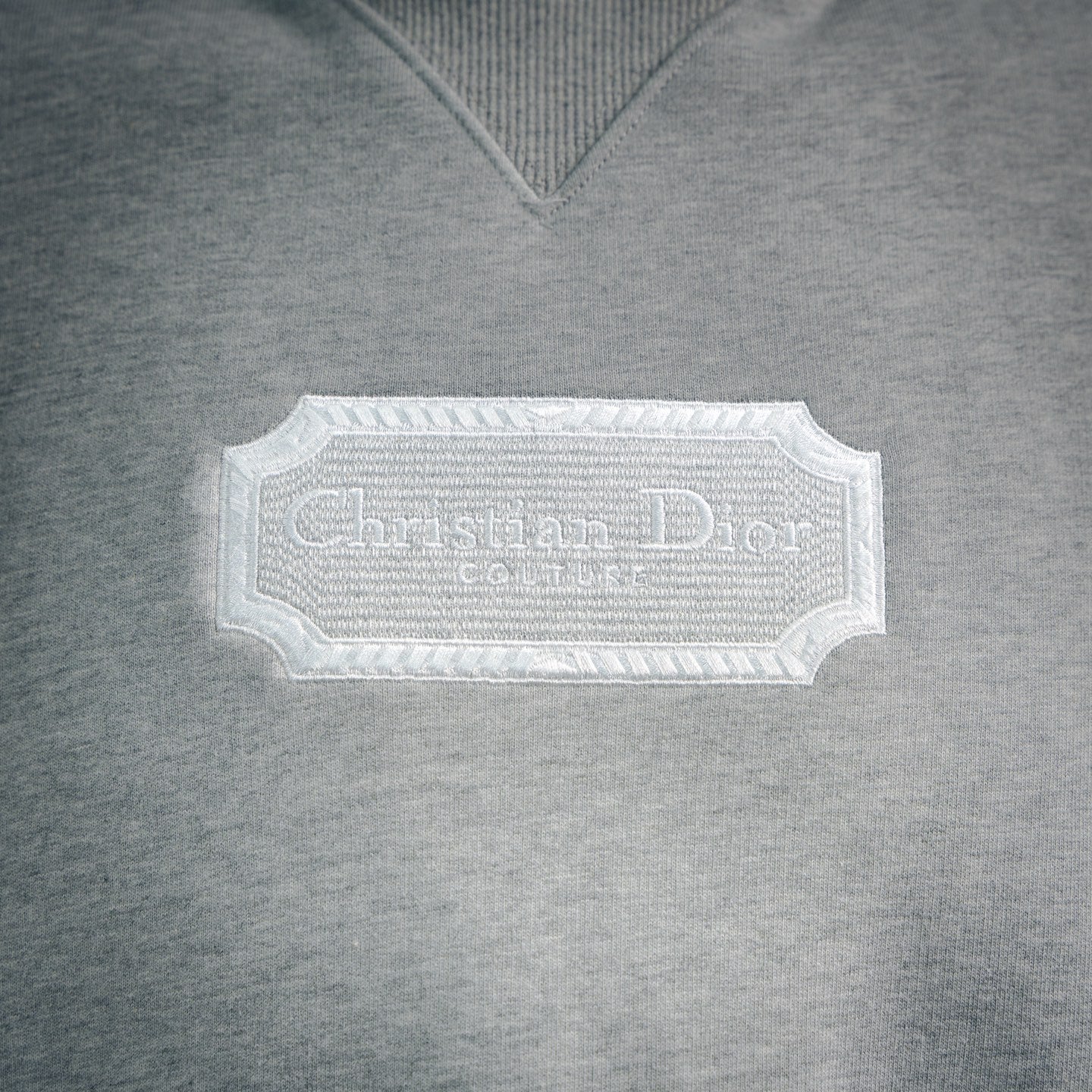 CD 25fw embroidered sweater