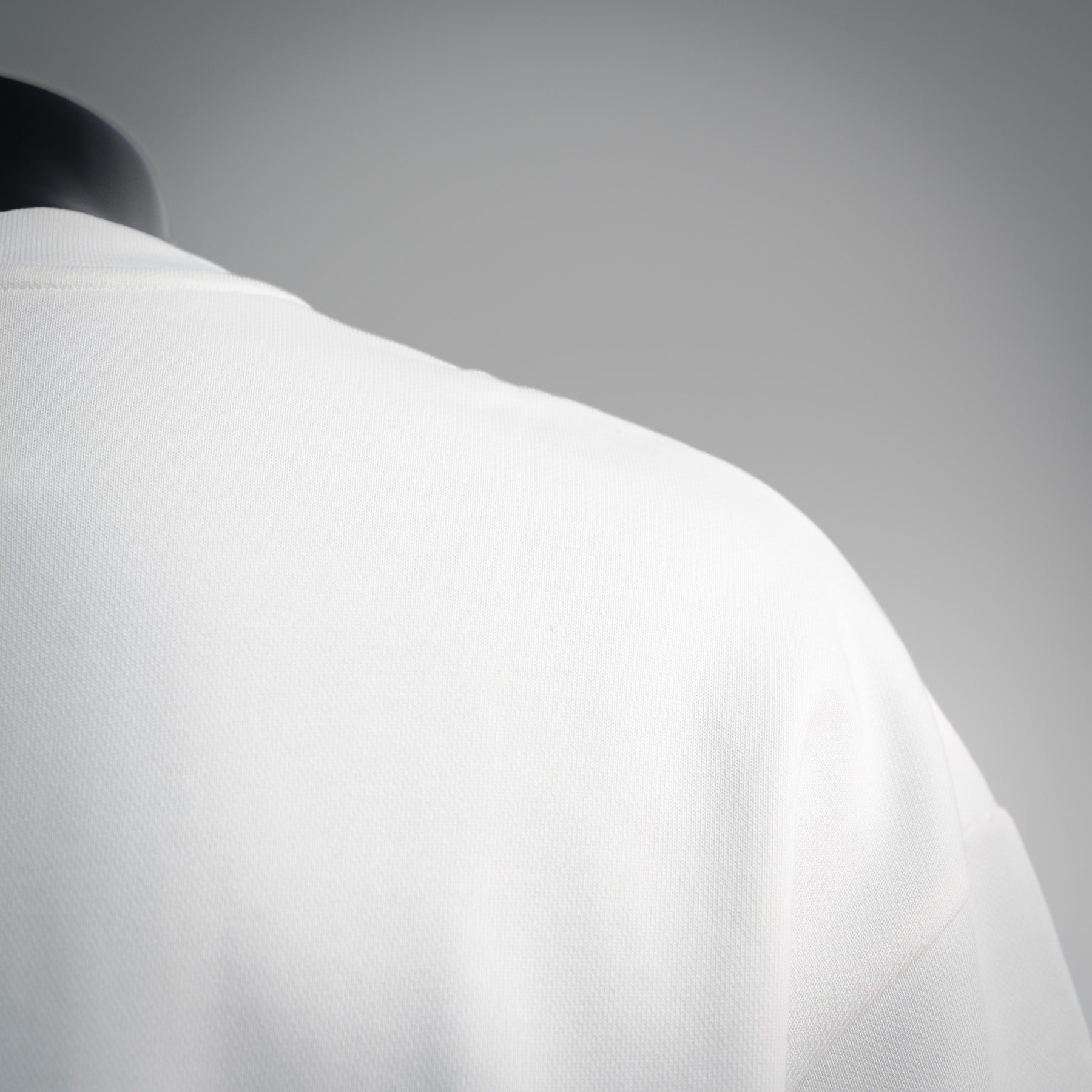 Loe 25fw embroidered sweatshirt