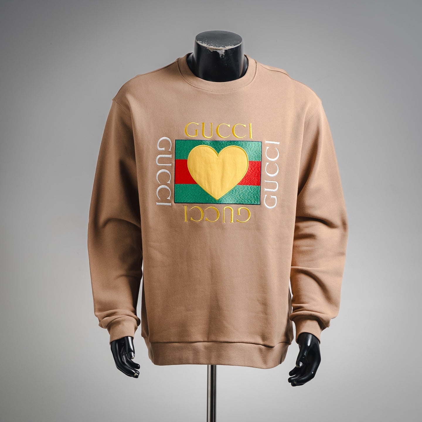 Guc 25fw embroidered sweatshirt