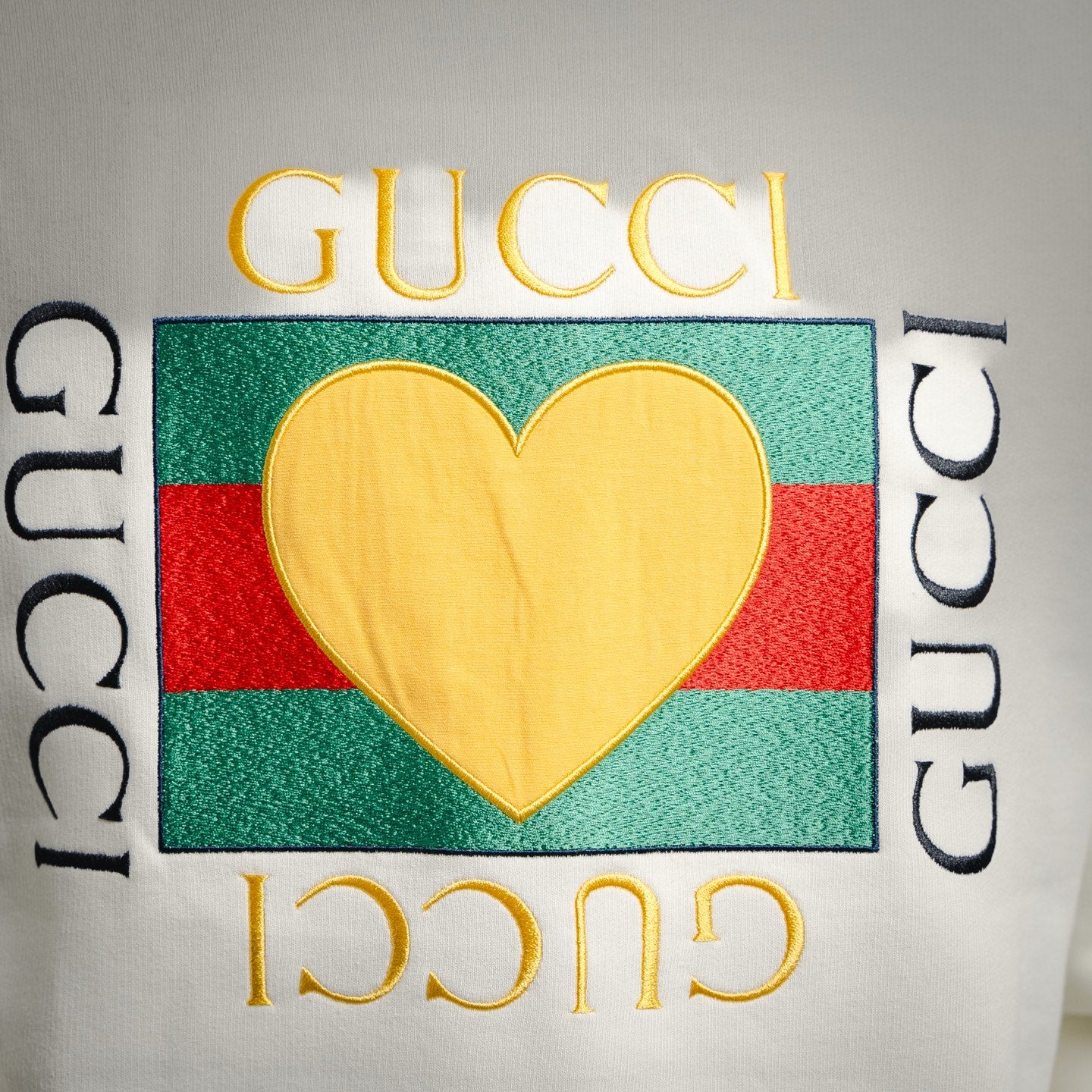 Guc 25fw embroidered sweatshirt