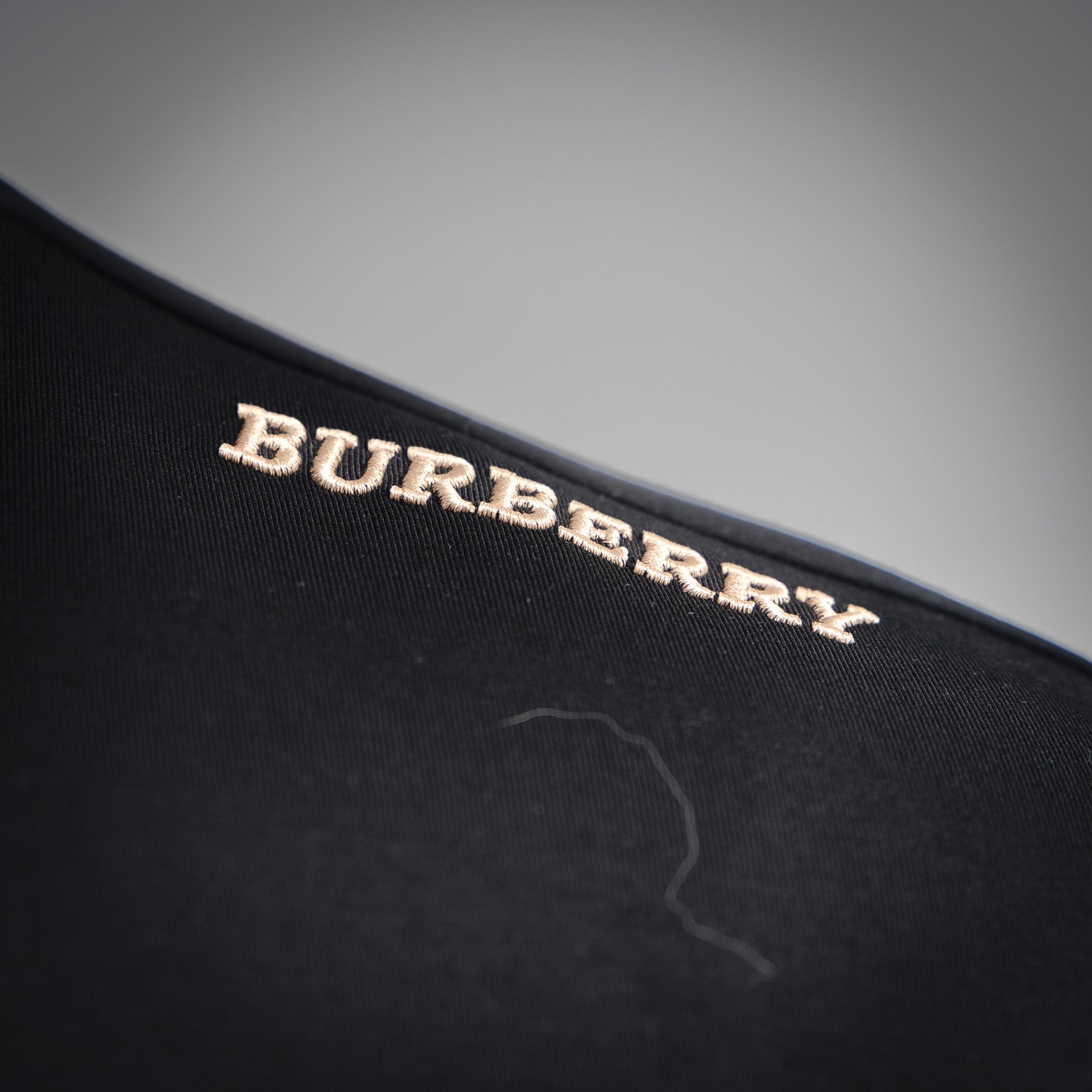 Burbery 25fw embroidered sweatshirt