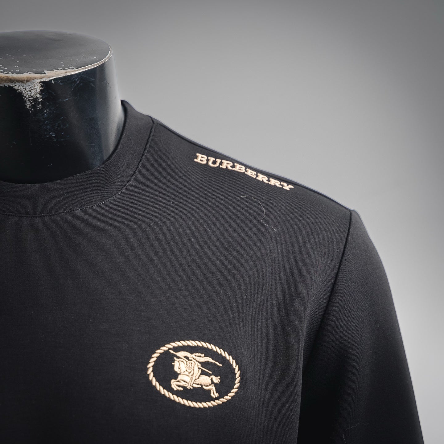 Burbery 25fw embroidered sweatshirt