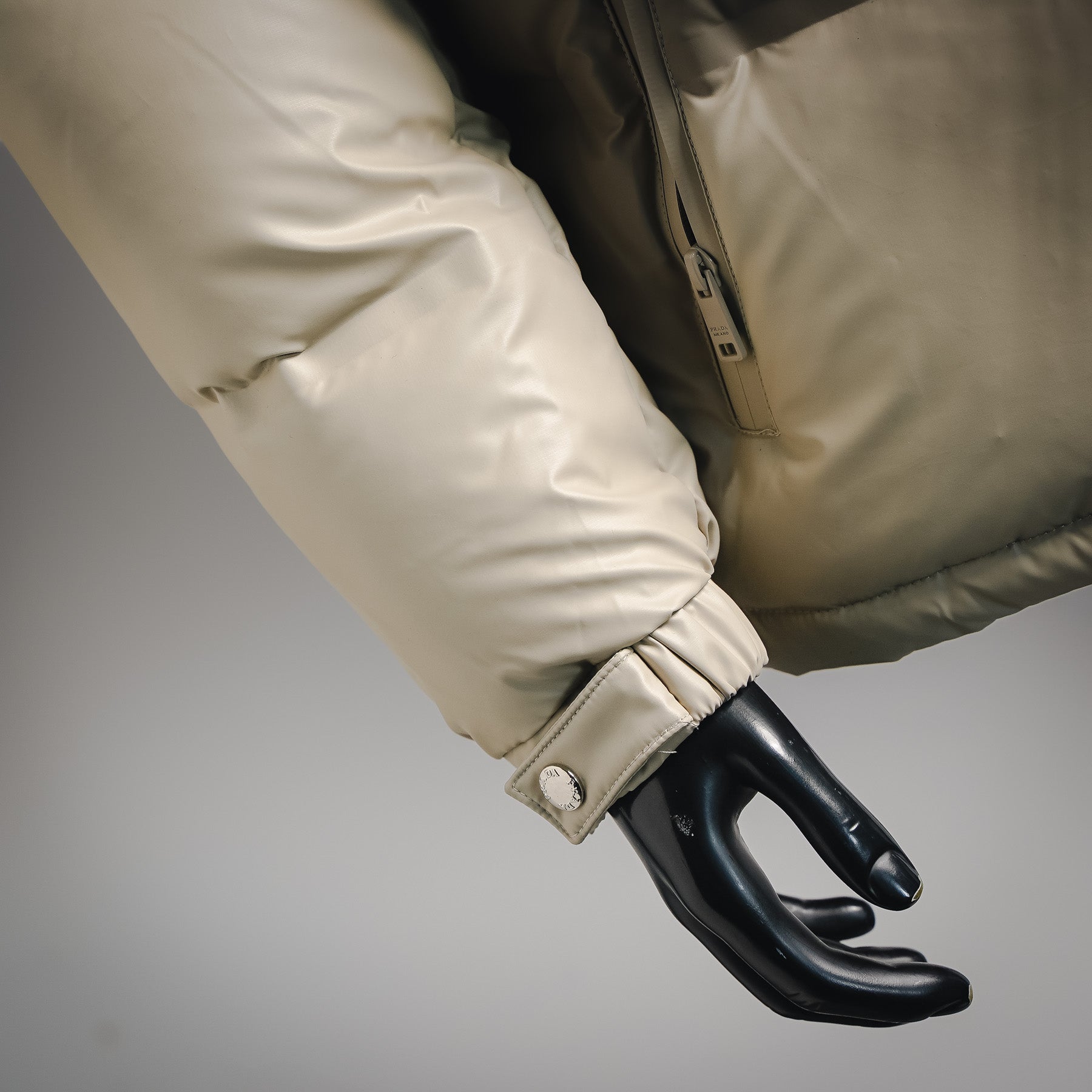 Pra 25fw down jacket