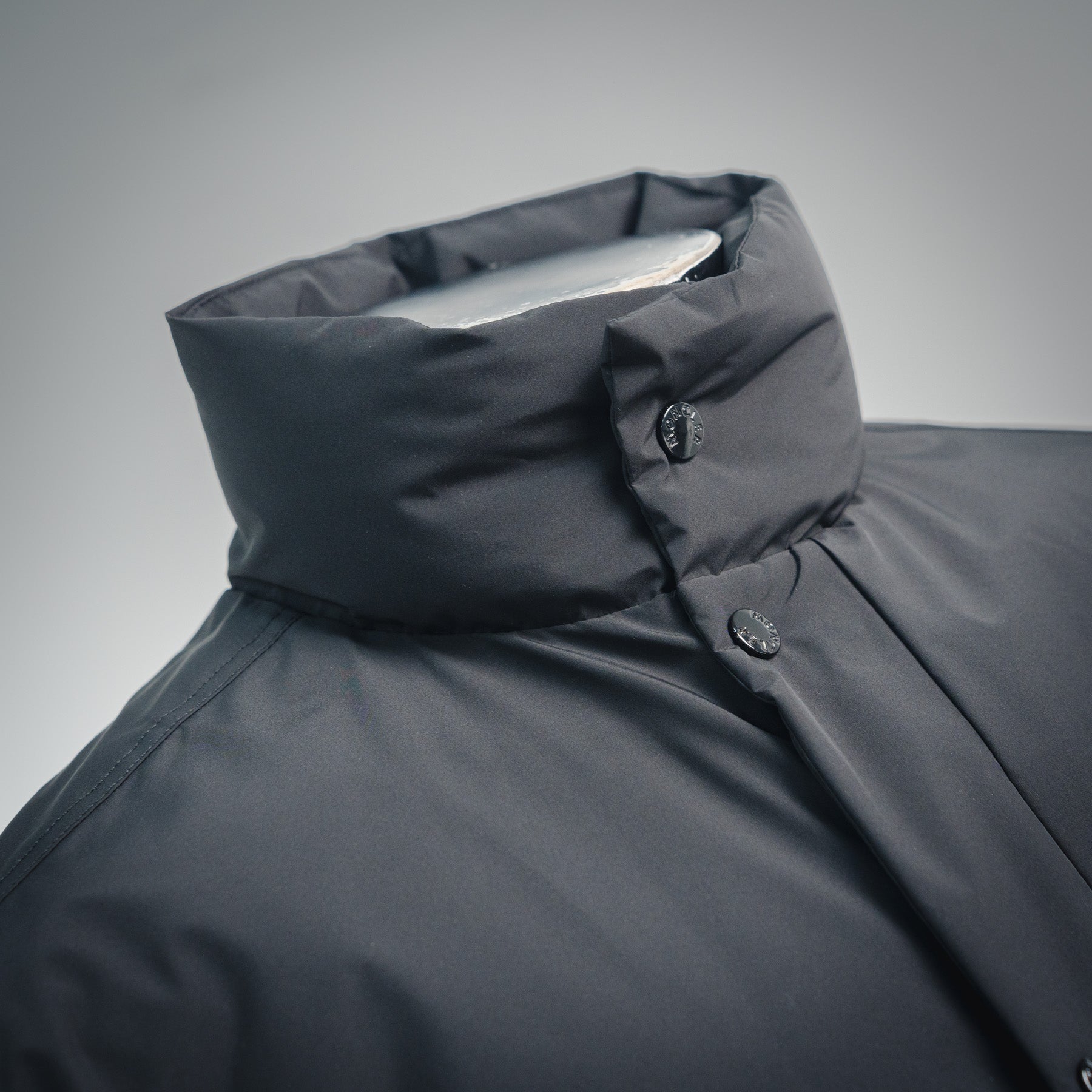 Mon 25fw down jacket