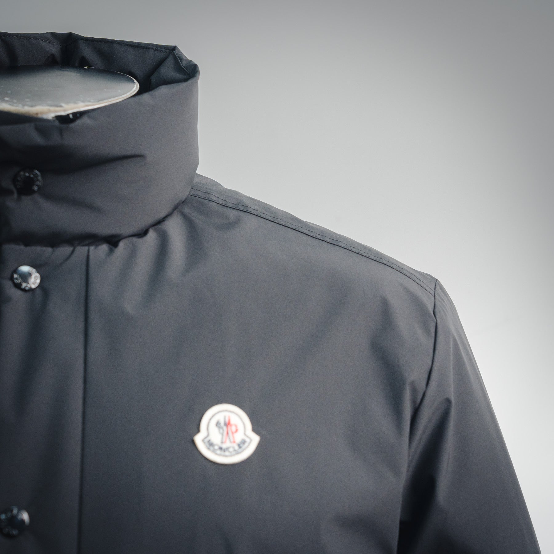 Mon 25fw down jacket