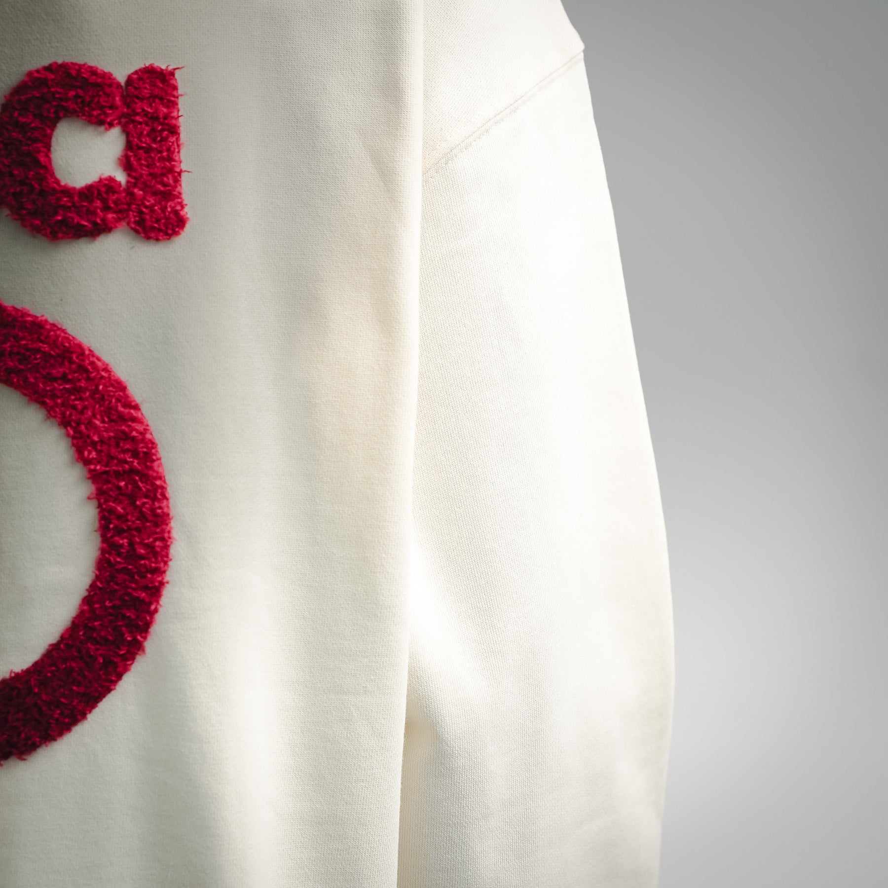 Guc 25fw embroidered hoodie