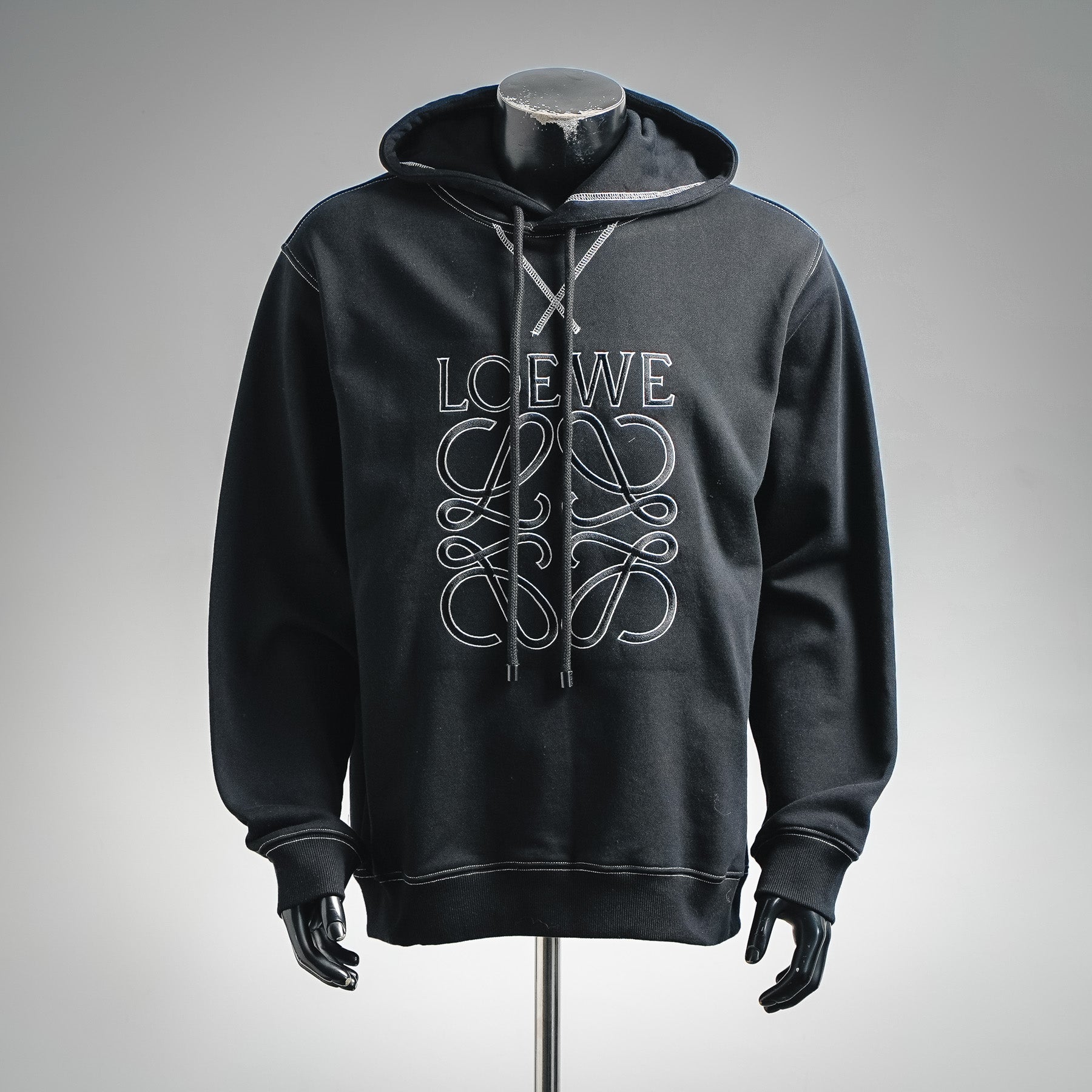 Loe 25fw embroidered hoodie