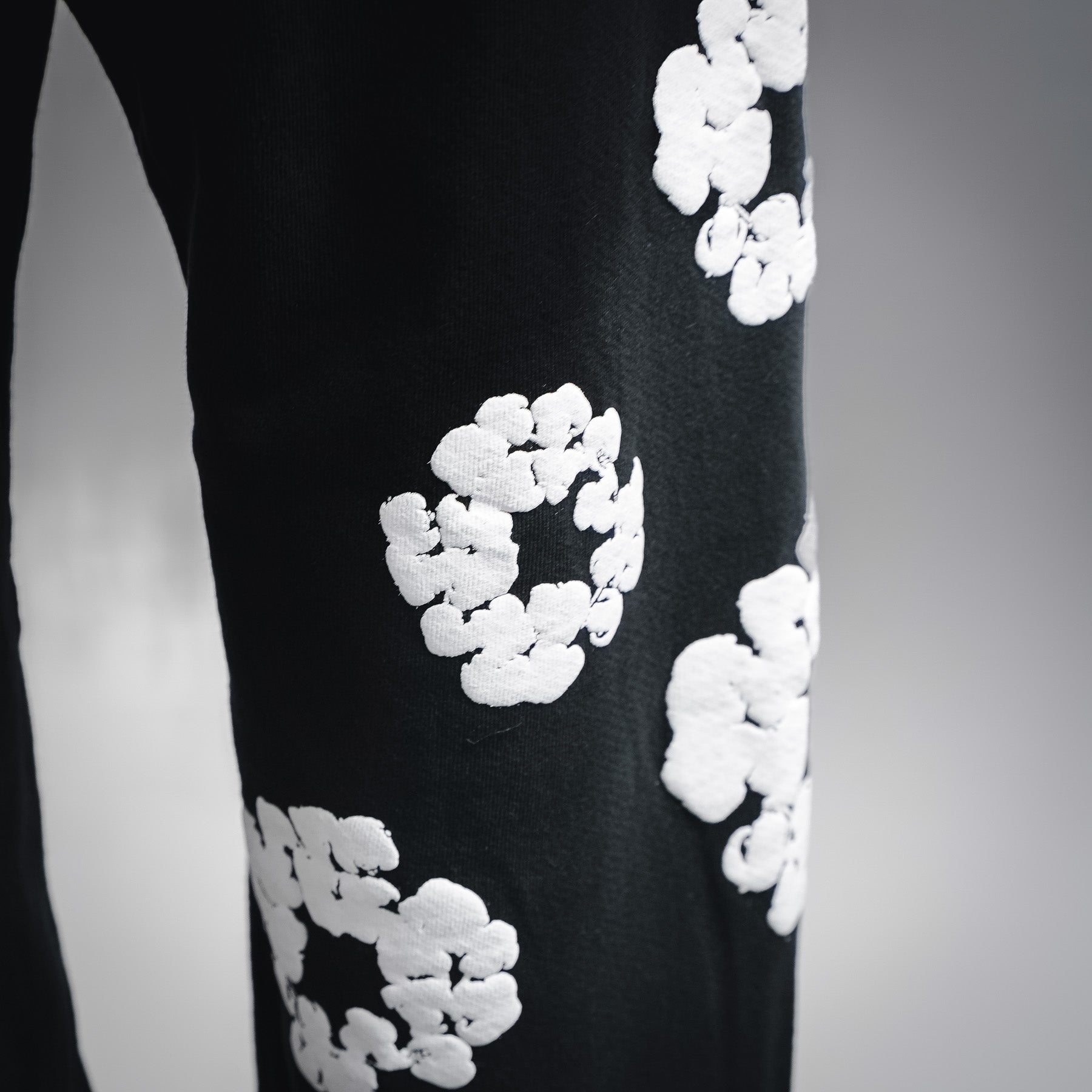 Denim 25fw printed pants