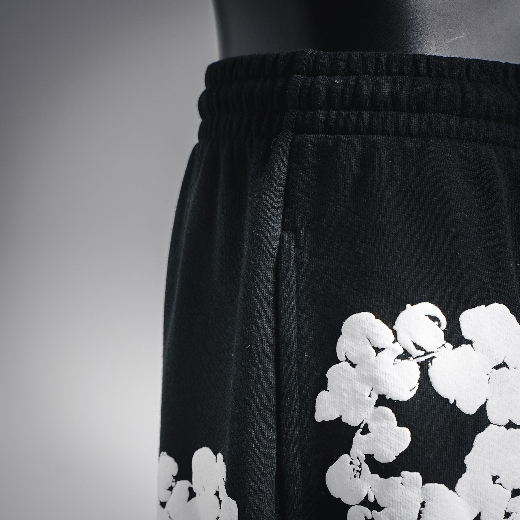 Denim 25fw printed pants