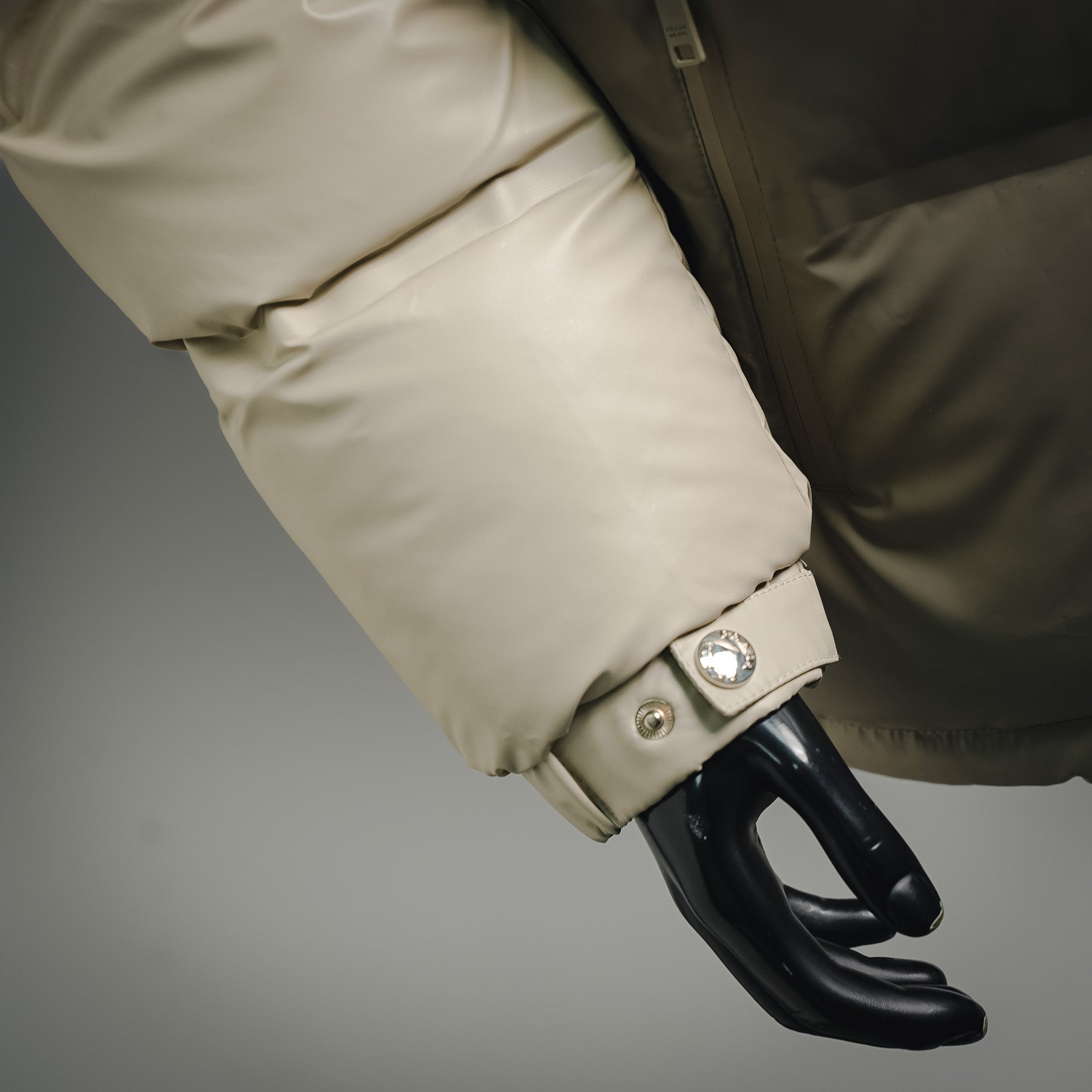 Pra 25fw down jacket