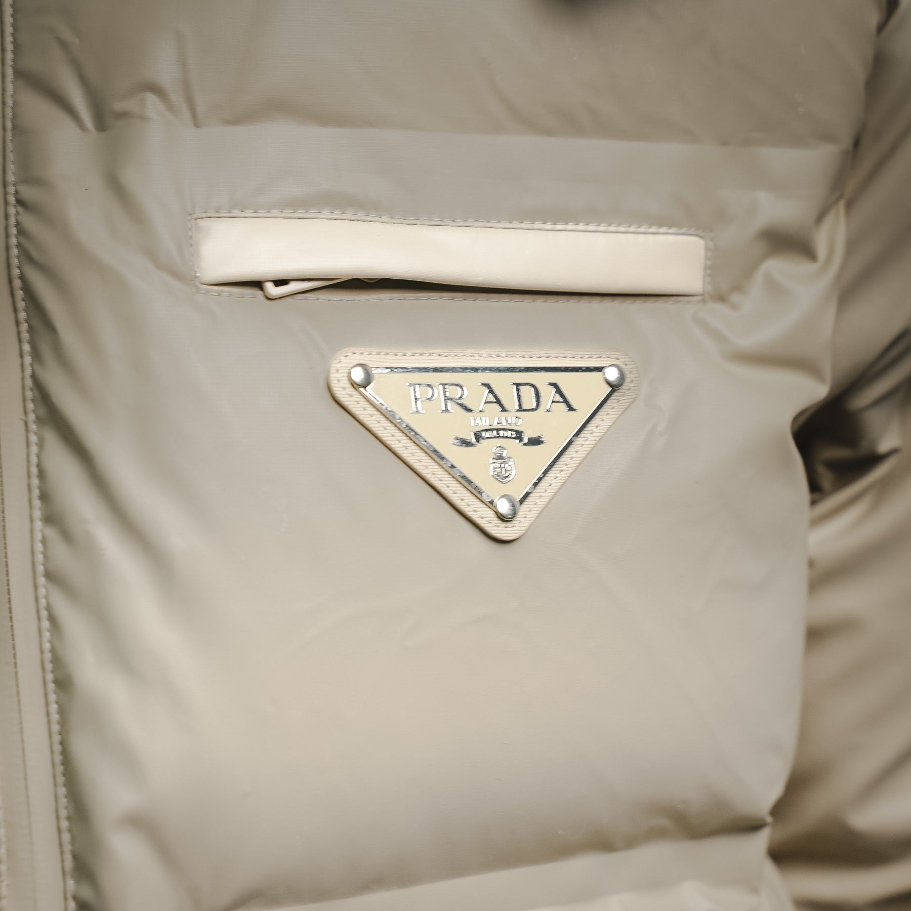 Pra 25fw down jacket