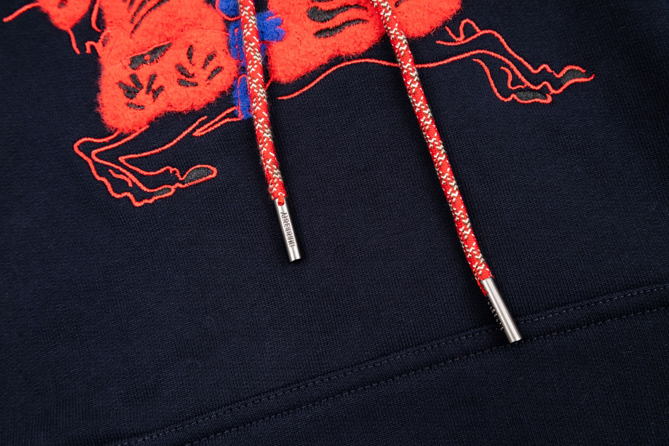 Burbery 25fw embroidered hoodie