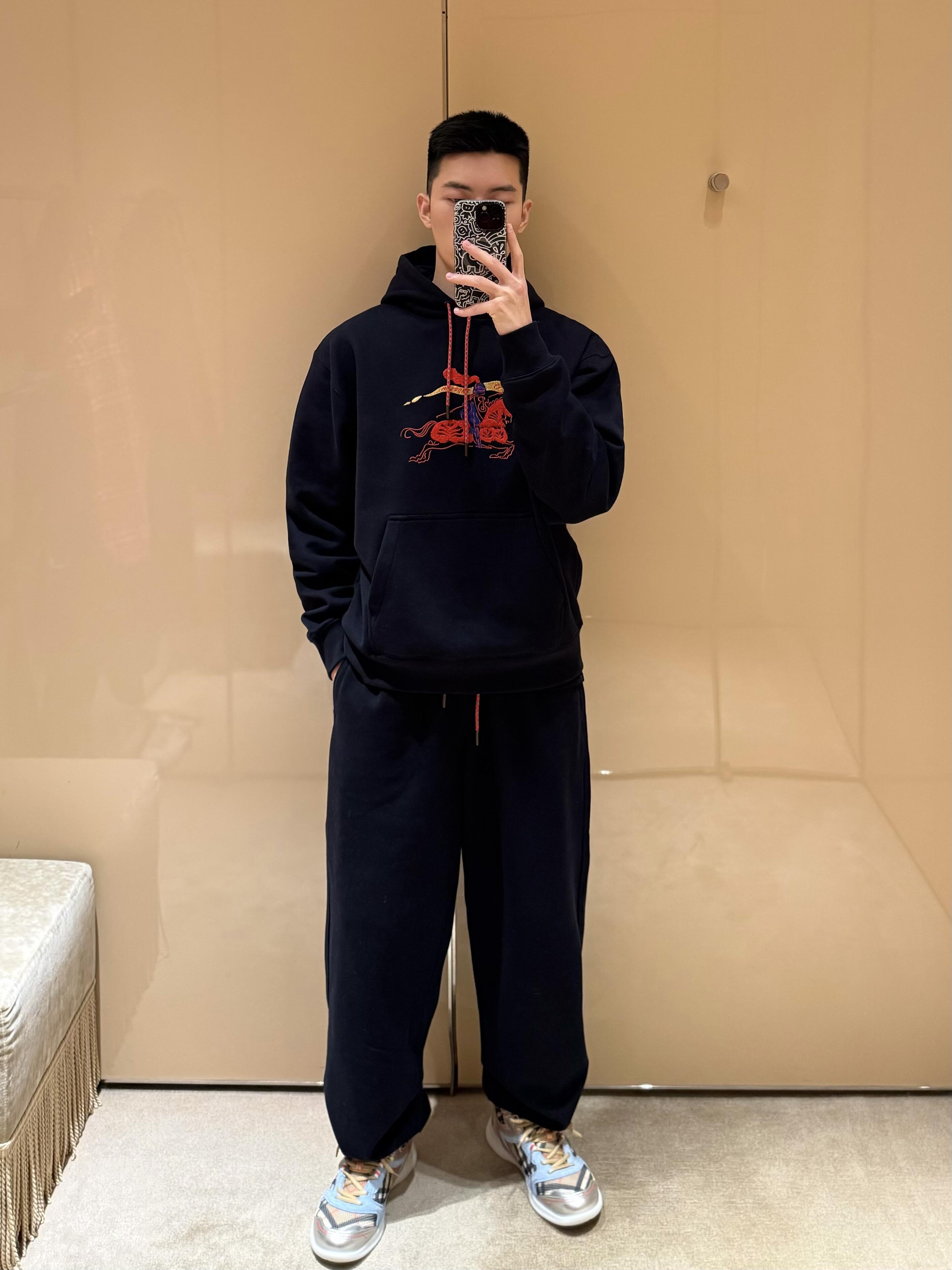 Burbery 25fw embroidered pants