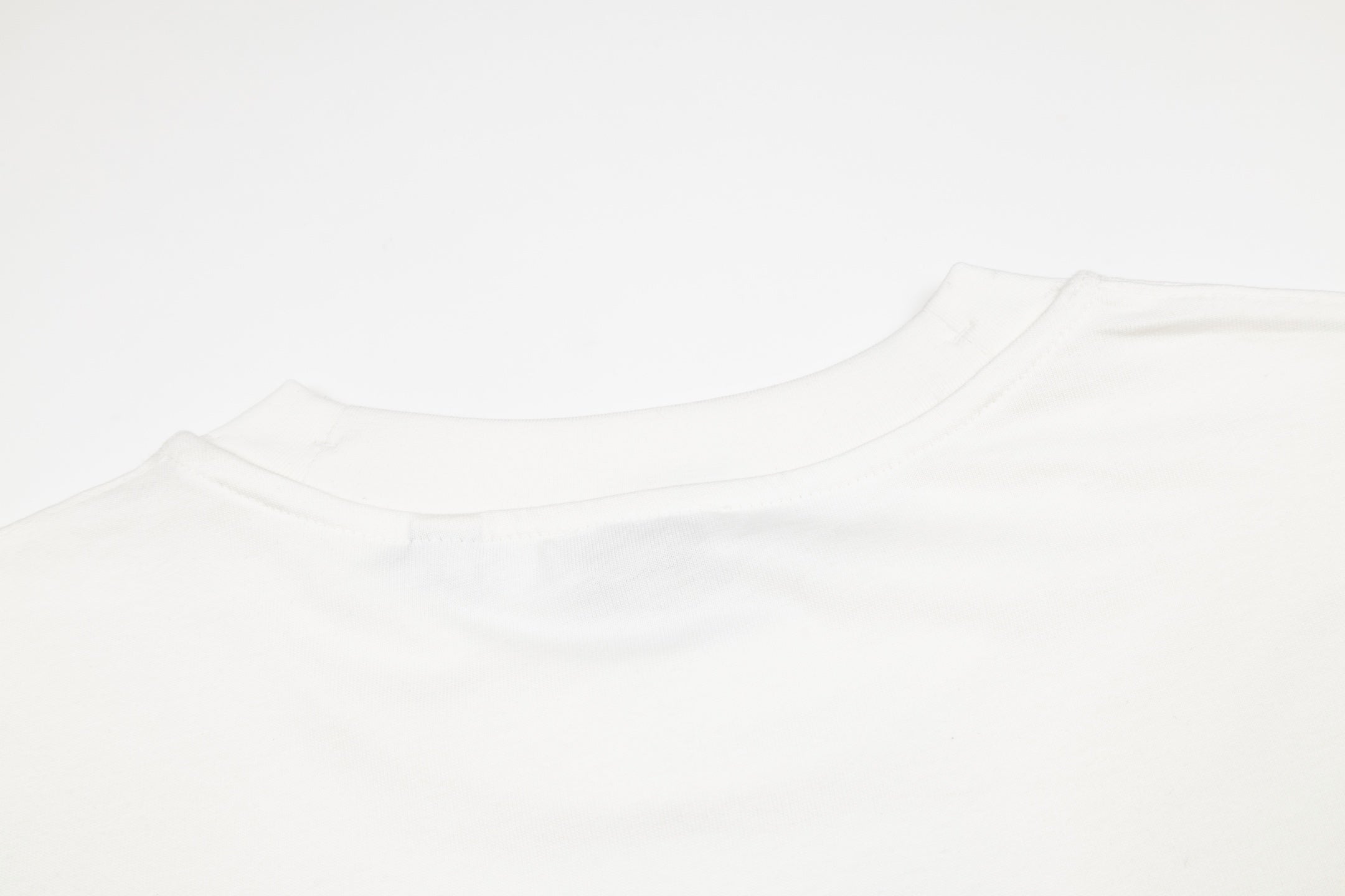 Burbery 25fw embroidered t-shirt