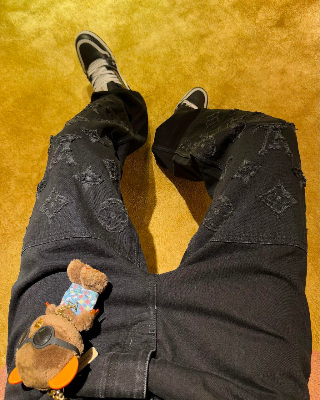 Louis 25fw disterss jeans