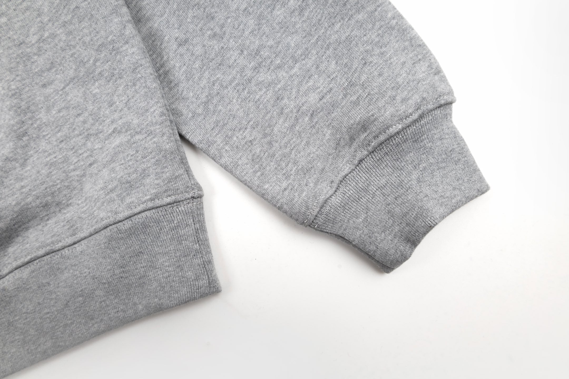 Guc 25fw embroidered sweatshirt